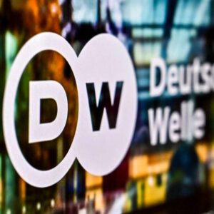A photograph taken on February 3, 2022 shows the logo of German broadcaster "Deutsche Welle" on a laptop screen in Moscow. - Russia said German broadcaster it is closing the Moscow bureau of German broadcaster Deutsche Welle and revoking staff accreditations in Russia, in response to Berlin's ban on the German-language channel of Russian state TV network RT. (Photo by Yuri KADOBNOV / AFP)