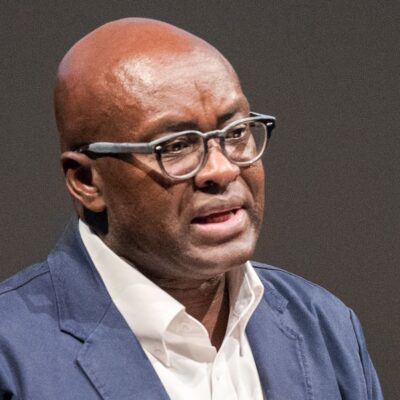 Quand Achille Mbembe parle de l&rsquo;?tat africain postcolonial se faisant th?ologien