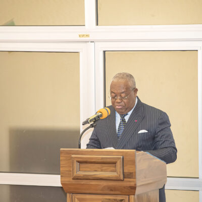 Fonction publique : 6 000 personnels absent?istes bient?t licenci?es au Cameroun