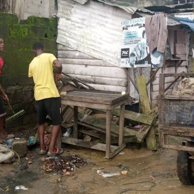 Collecte des ordures m?nag?res: le business social de trois adolescents ? Douala