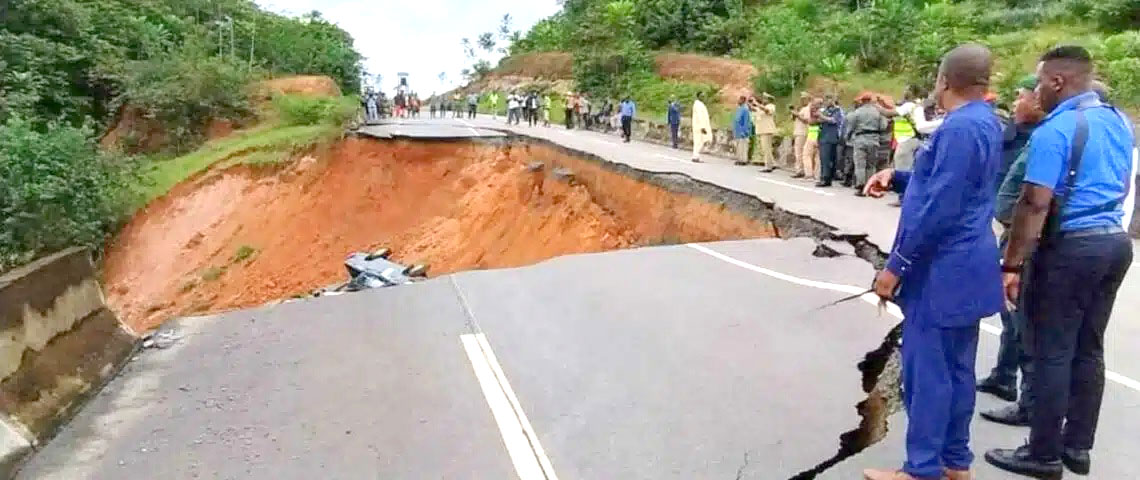 Effondrement d?une portion de la route Bonepoupa-Yabassi