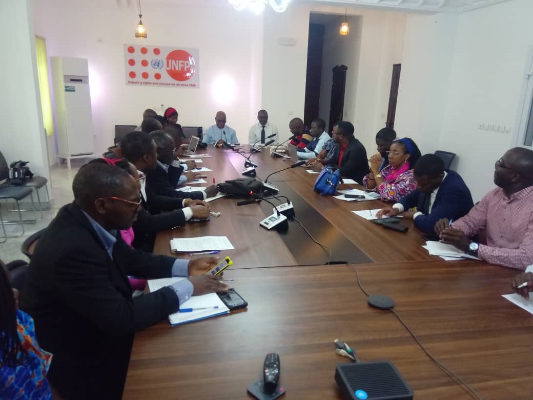 s?ances de travail entre journalistes et les responsables de L'UNFPA.