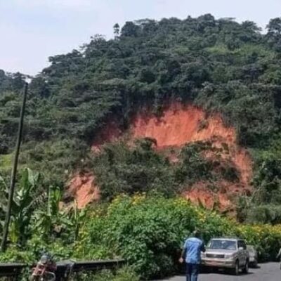 La falaise de Dschang vue du ciel