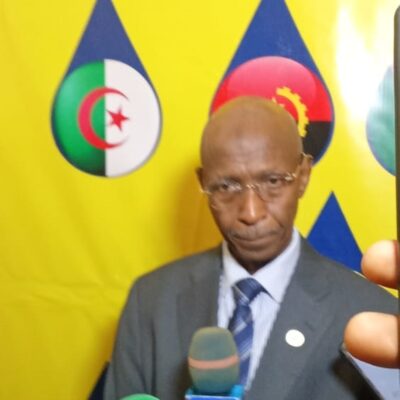 Dr Omar Farouk Ibrahim ?Nous Africains, devons ?laborer notre propre agendaet exploiter nos ressources ?nerg?tiques?