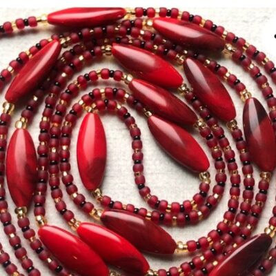 Le Collier Perdu et les Enfants aux Noms de L?gumes