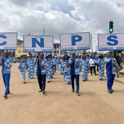 Une s?quence de la parade de la CNPS au Boulevard du 20 mai.