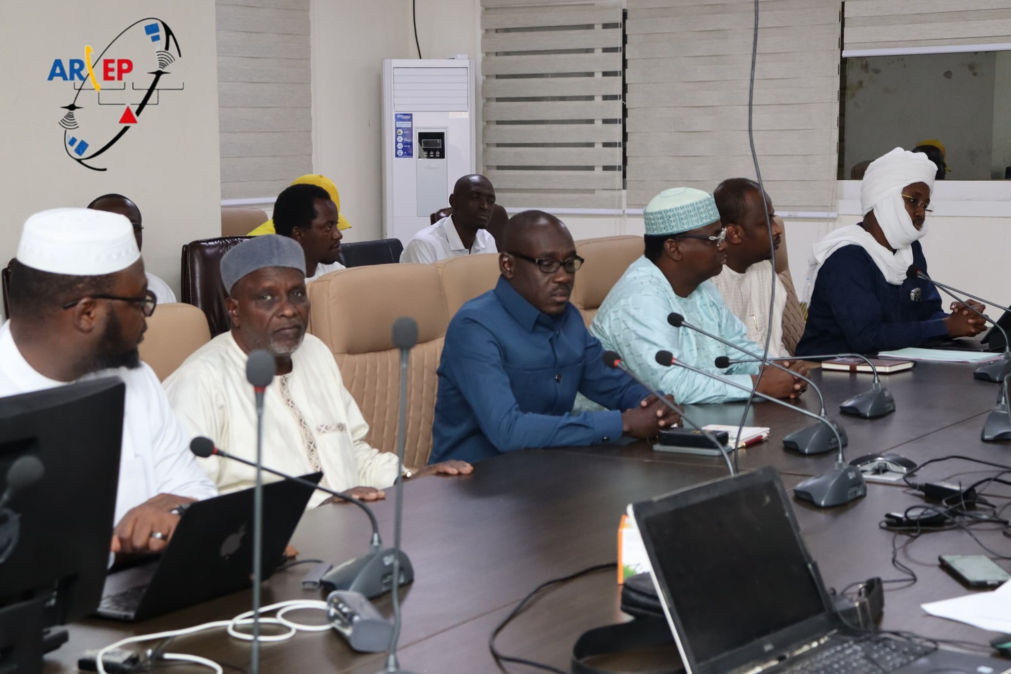 Tchad-Cameroun : enchantement sur les signaux radio?lectriques