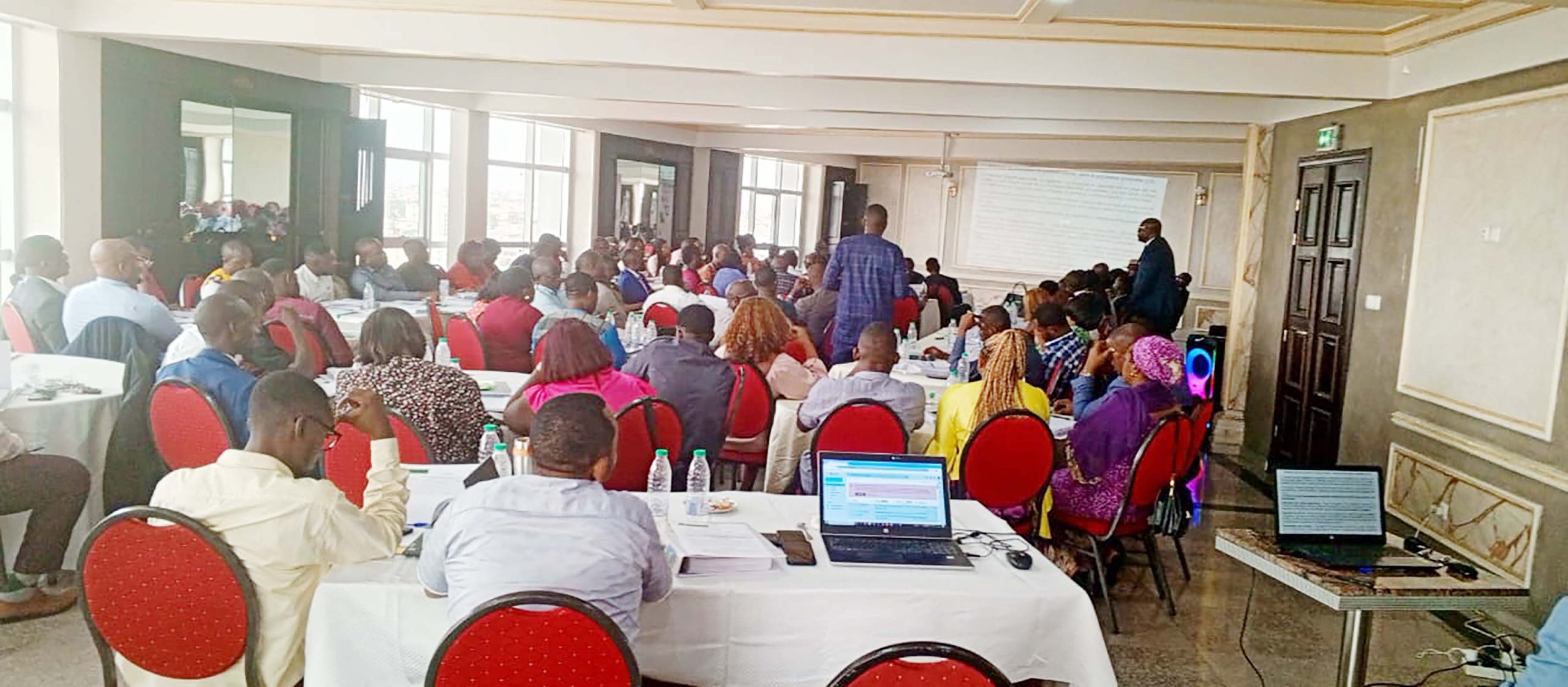Cemac: la Cobac ?difie les EMF sur le contr?le interne