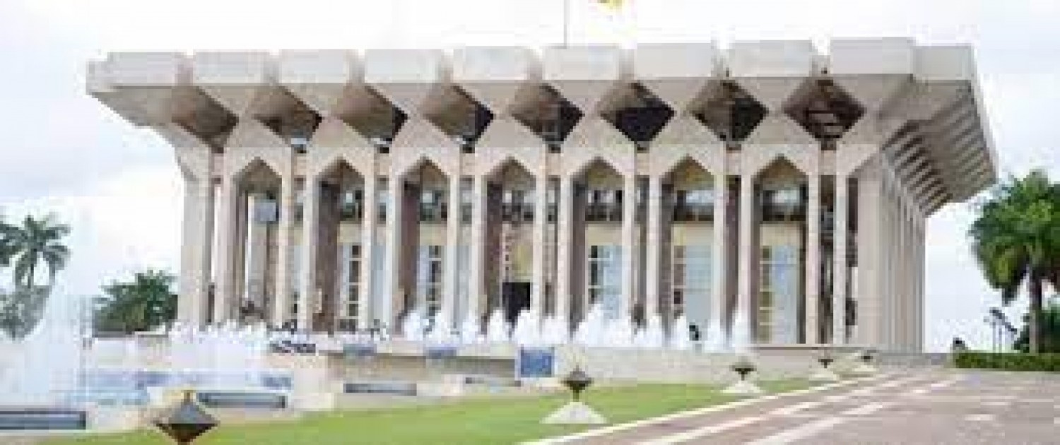 La campagne du riche contre le pauvre au Cameroun